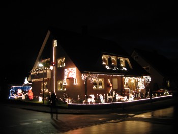 beleuchtetes Haus