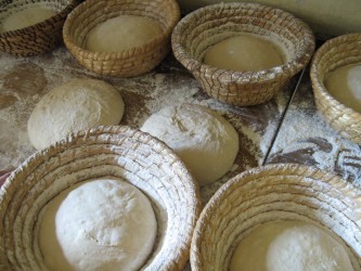 Teig in Korb