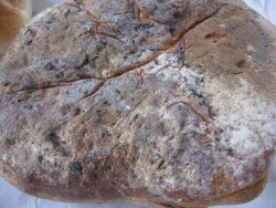 Holzofenbrot unten